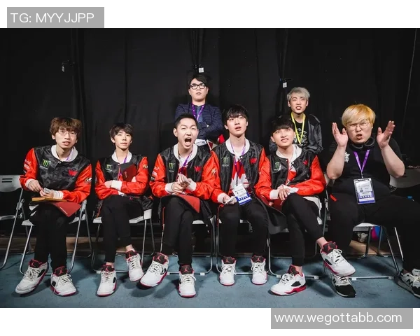 WE战队以89分领跑世界冠军杯积分榜展现强大实力